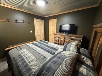 Terrific Property! 4 Bedrooms, 2 Full Baths (including guest - photo 23