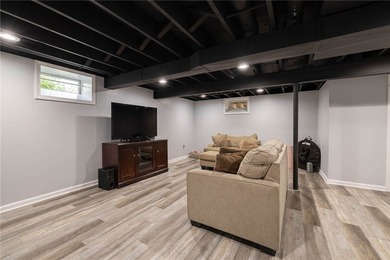 Welcome Home to 475 Mill Road, Step right in and fall in love! - photo 26