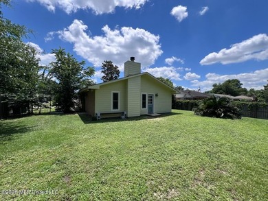 Step into this well built home located in the College Park area - photo 33