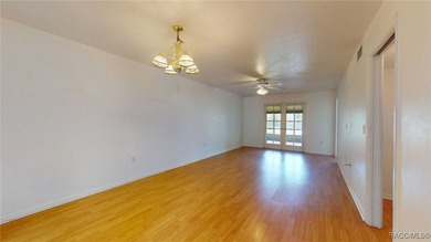 HUGE PRICE ADJUSTMENT!! Ground-Level Comfort & Florida Living at - photo 4