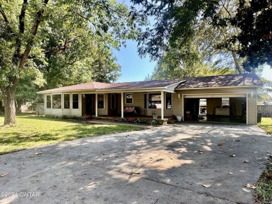 Reelfoot Lake Home For Sale in Hornbeak Tennessee