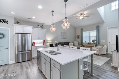 Welcome to this beautifully designed Camellia Conch Cottage in - photo 22