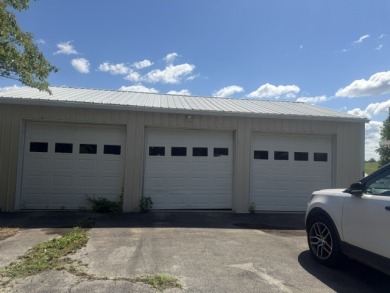 Motivated Seller!  3 bay garage. - photo 13