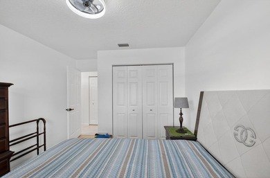 WOW - Awesome pool home with renovated kitchen, flooring and - photo 26