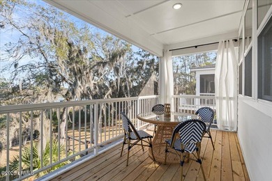 Luxury marsh front living, newer construction, deep water - photo 39