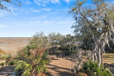 Luxury marsh front living, newer construction, deep water - photo 41