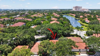 WOW - Awesome pool home with renovated kitchen, flooring and - photo 45