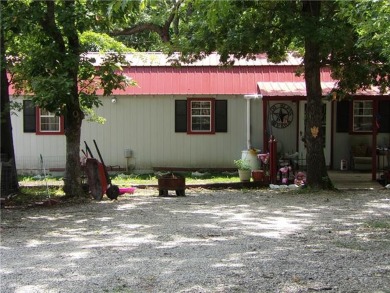 Amazing opportunity for a family compound! close to boat launch - Lake Home For Sale in Mound City, Kansas