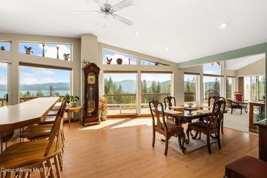 Incredible opportunity to own a well loved lake view home in - photo 14