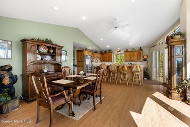 Incredible opportunity to own a well loved lake view home in - photo 17