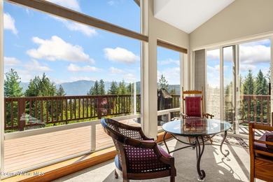 Incredible opportunity to own a well loved lake view home in - photo 18