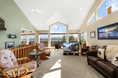 Incredible opportunity to own a well loved lake view home in - photo 21