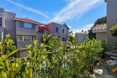 Coveted SeaCliff on the Greens Executive townhome. Light-filled - photo 26