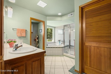 Incredible opportunity to own a well loved lake view home in - photo 30