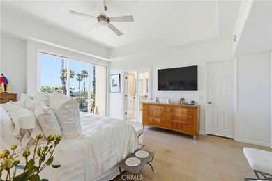 Coveted SeaCliff on the Greens Executive townhome. Light-filled - photo 31