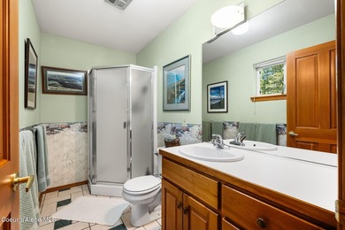Incredible opportunity to own a well loved lake view home in - photo 42