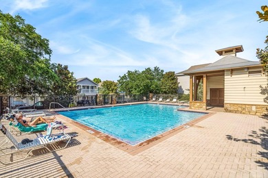 In the heart of Inlet Beach, this fully furnished 3-bedroom, 2 - photo 44