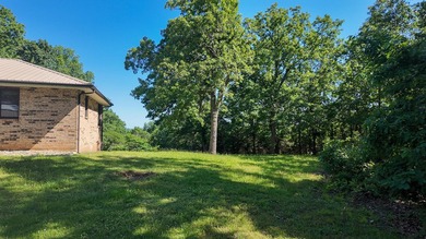 Located St. Clair county on 81 breathtaking acres and bordering - photo 44