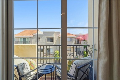 Coveted SeaCliff on the Greens Executive townhome. Light-filled - photo 45