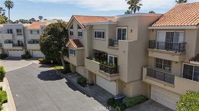 Coveted SeaCliff on the Greens Executive townhome. Light-filled - photo 46