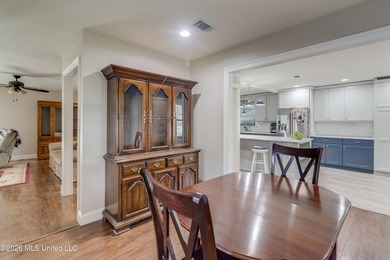 Welcome to 10 Dogwood Dr in Gulfport, MS--a beautifully updated - photo 3