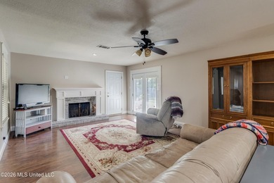Welcome to 10 Dogwood Dr in Gulfport, MS--a beautifully updated - photo 8