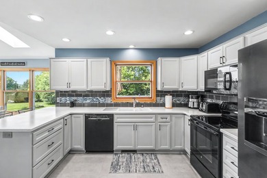 Here it is - the home you've been waiting for! This hard-to-find - photo 18
