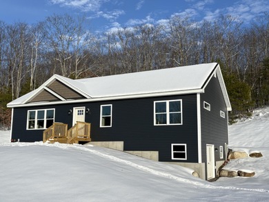 Sebago Lake Home For Sale in Raymond Maine