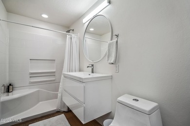 Experience refined mountain living in this exquisitely designed - photo 18