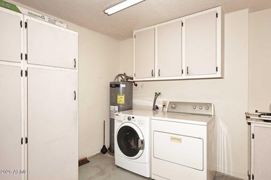 This beautiful, well-maintained 2-bedroom home with an office - photo 22