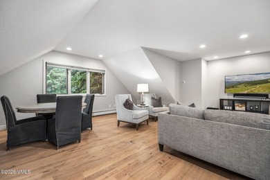 Experience refined mountain living in this exquisitely designed - photo 24