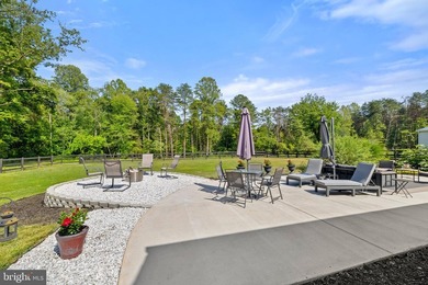 Welcome to your own private retreat, where quality craftsmanship - photo 50