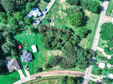 Lake Lot For Sale in Gun Barrel City, Texas
