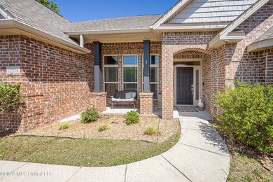 Newly reduced price as of 5/18!! Welcome home to this beautiful - photo 6
