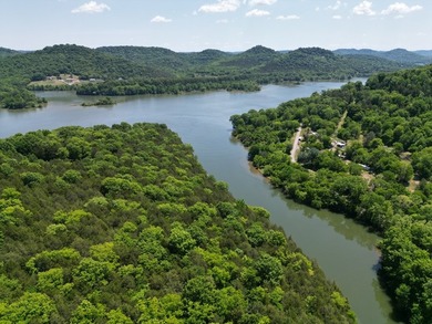 Unique unrestricted property on Cordell Hull Lake with lots of - photo 21