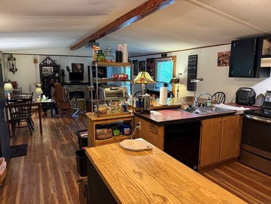 Unique unrestricted property on Cordell Hull Lake with lots of - photo 22