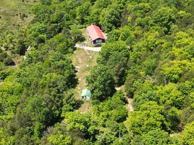 Unique unrestricted property on Cordell Hull Lake with lots of - photo 29