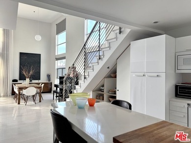 CORNER LOFT | SECOND FLOOR | STUNNING LIGHT l MARINA DEL REY - photo 8