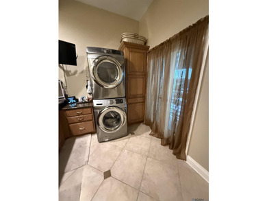Beautiful waterfront living. This 2-bedroom, 1 full bath + half - photo 18