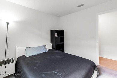 Welcome to this beautiful single-family home offering 3 spacious - photo 36
