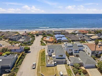 Just Reduced $100,000!!! Light and bright Seascape townhouse in - photo 4