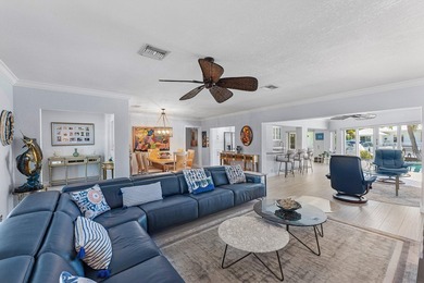 Beautifully remodeled waterfront home in sought-after Camino - photo 5