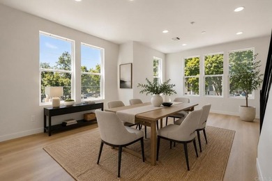 Beautifully renovated and move-in ready! This spacious 3-bedroom - photo 15