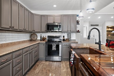 Nestled in the highly desirable, Bluewater Bay community in - photo 26