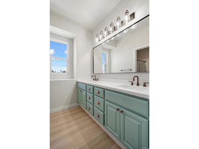 Beautifully renovated and move-in ready! This spacious 3-bedroom - photo 35