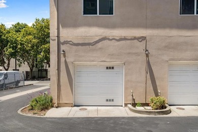 Beautifully renovated and move-in ready! This spacious 3-bedroom - photo 46