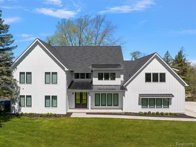 Upper Long Lake Home For Sale in Bloomfield Hills Michigan