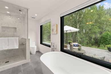 Extraordinary private riverfront retreat on 1.76 acres with - photo 19