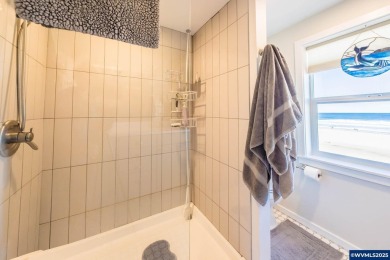 Low Bank, Ocean Front Home upgraded with new luxury vinyl, Gas