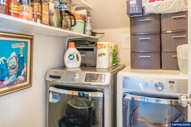 Low Bank, Ocean Front Home upgraded with new luxury vinyl, Gas